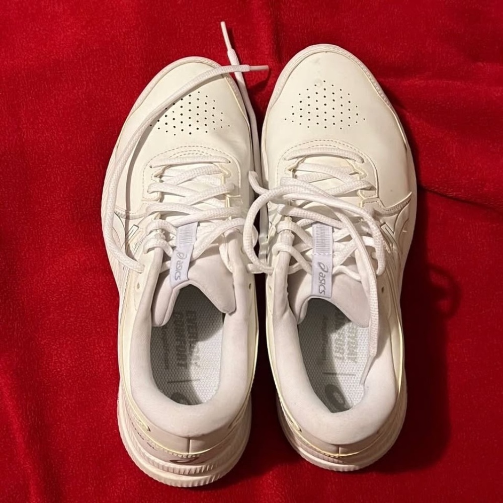 ASICS Gel-Contend SL women’s size 9